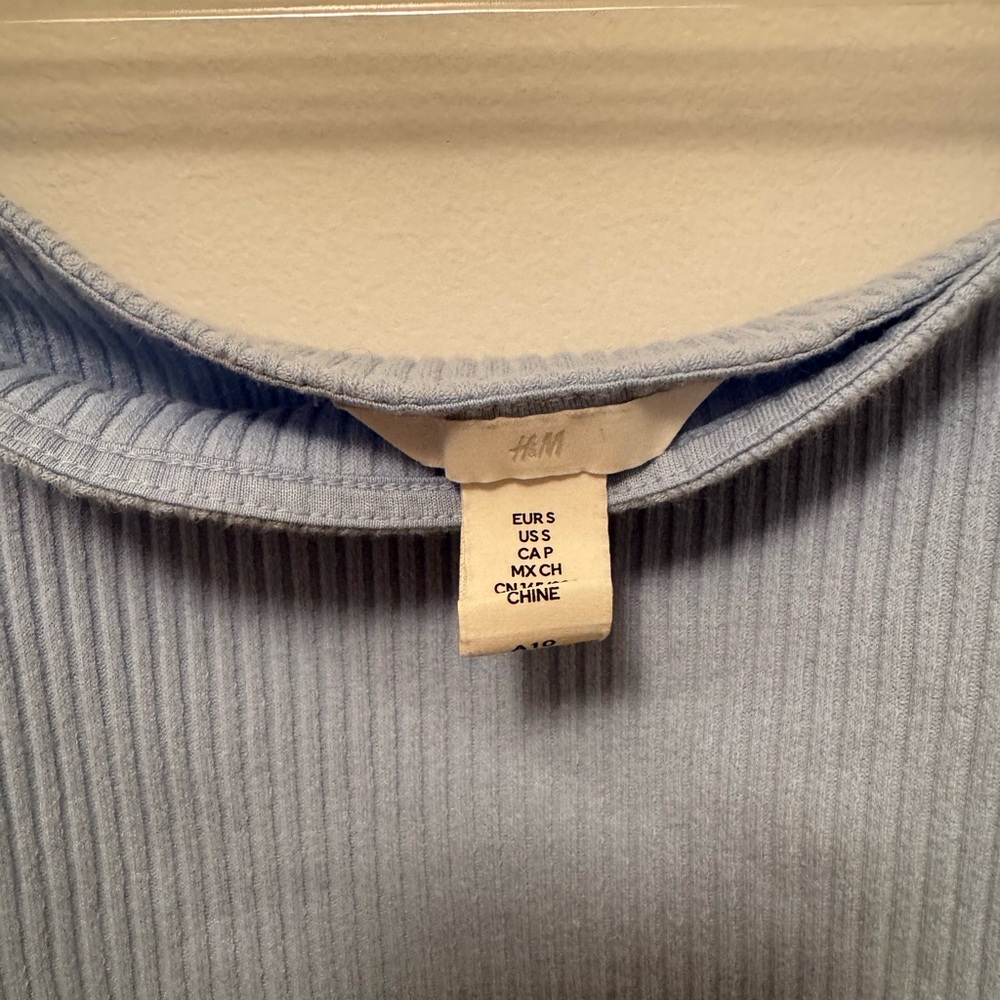 H&M top - Picture 2 of 2